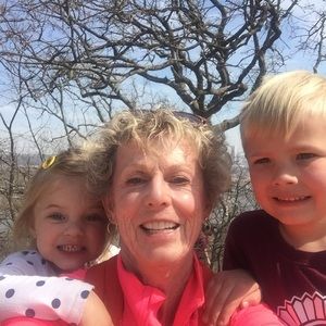 Meet your Posher, Liz